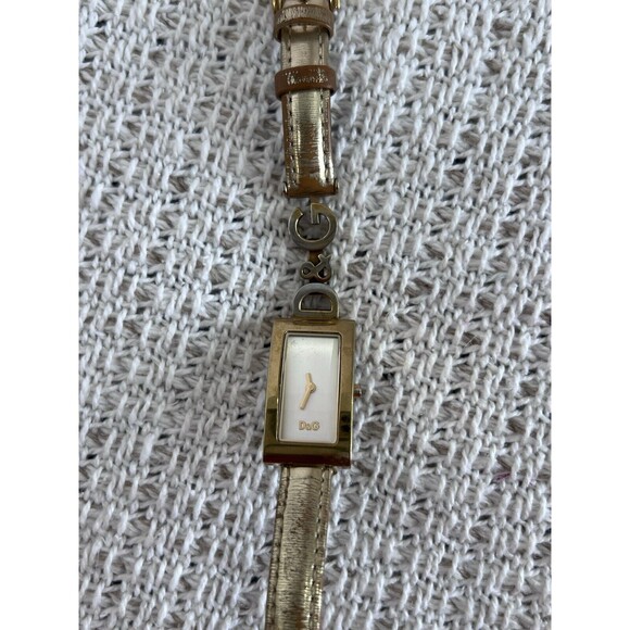 Dolce & Gabbana D&G Gold Leather Strap Women’s Watch 3ATM Stainless - Picture 1 of 4